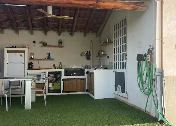 House Near Avignon With Pool Vila Les Angles (Gard)